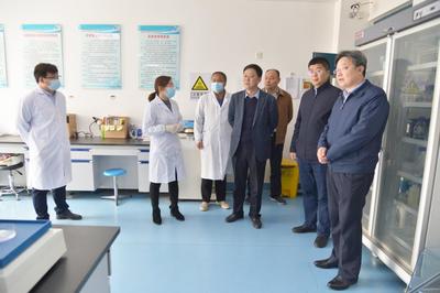 河南省科技廳副廳長(zhǎng)徐宗勤一行蒞臨我校調(diào)研指導(dǎo)工作