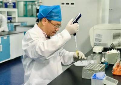 沃森生物副董事長黃鎮(zhèn)先生榮獲“2020年全國勞動模范”榮譽稱號